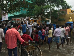 Chennai-Flood-Relief-Annadhaan- (3)